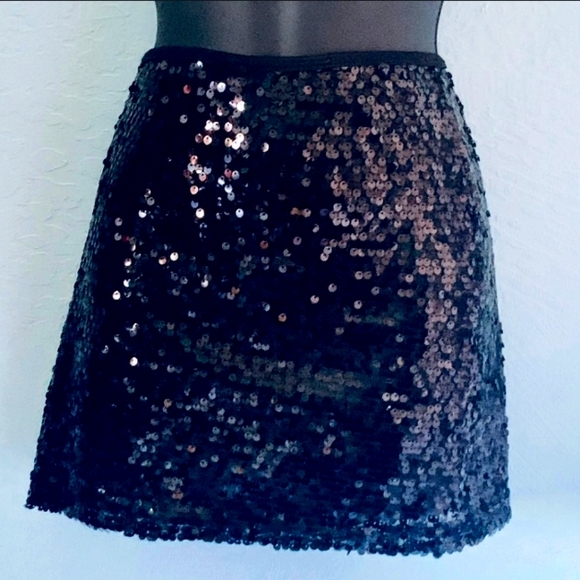 Bishops + Young Sequin Mini Skirt - Picture 1 of 7